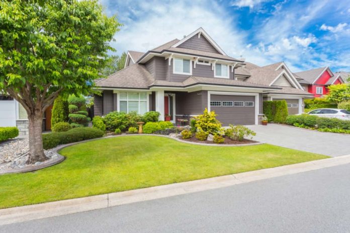 Joint Ownership and Passage of Title on Death The picture of a property on a cloudy day.
